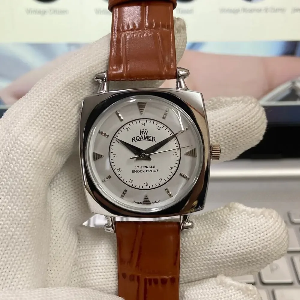 Vintage 1980 Roamer Manual Mens Silver Watch W/Leather Strap & Gray accents